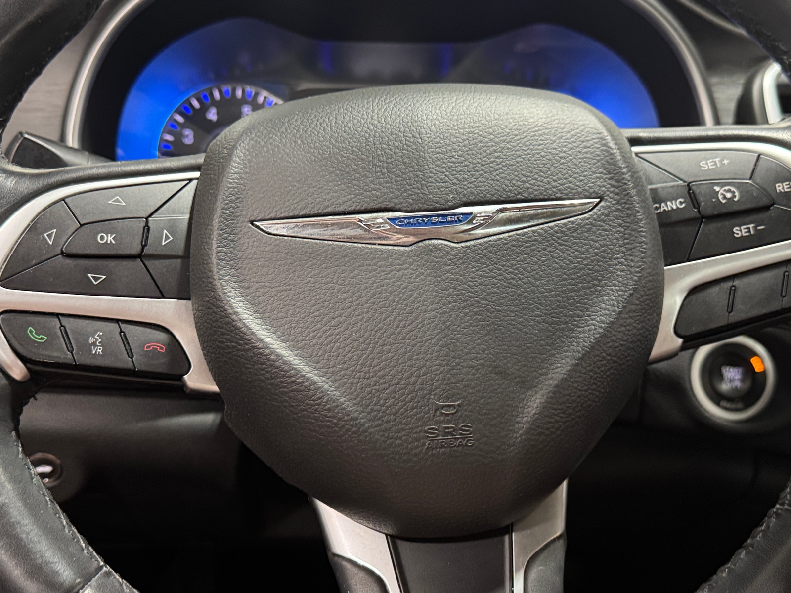 Thumbnail: 2015 Chrysler 200 - 5