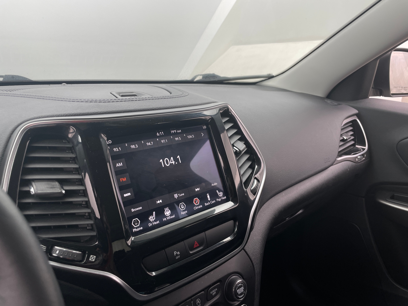 Thumbnail: 2019 Jeep Cherokee - 3