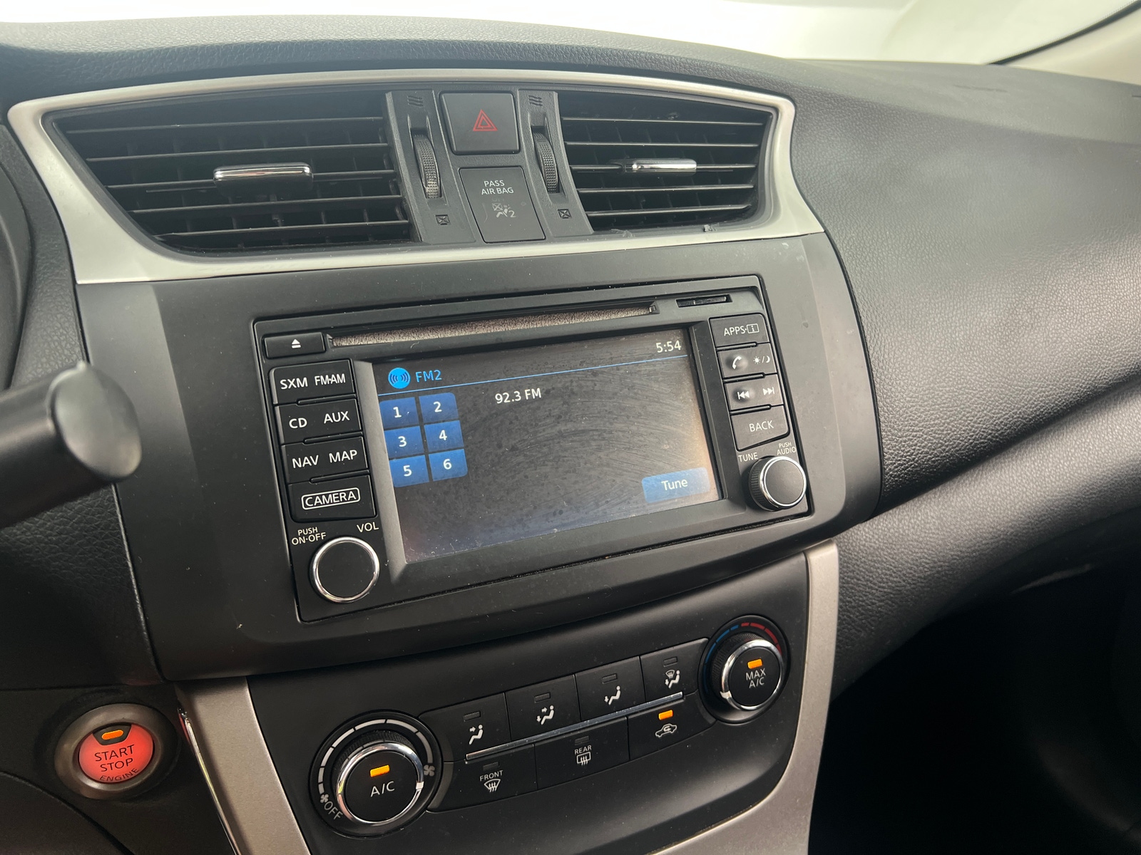 Thumbnail: 2015 Nissan Sentra - 4