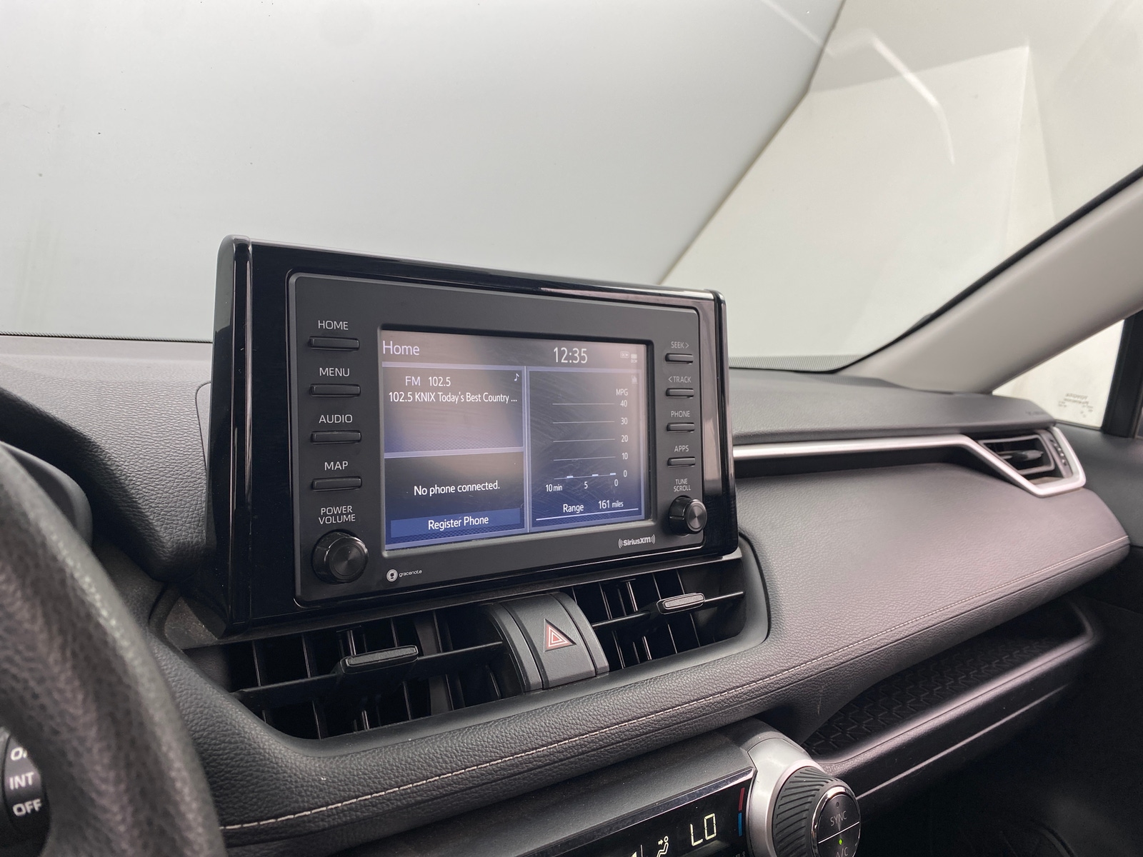 Thumbnail: 2021 Toyota RAV4 - 4