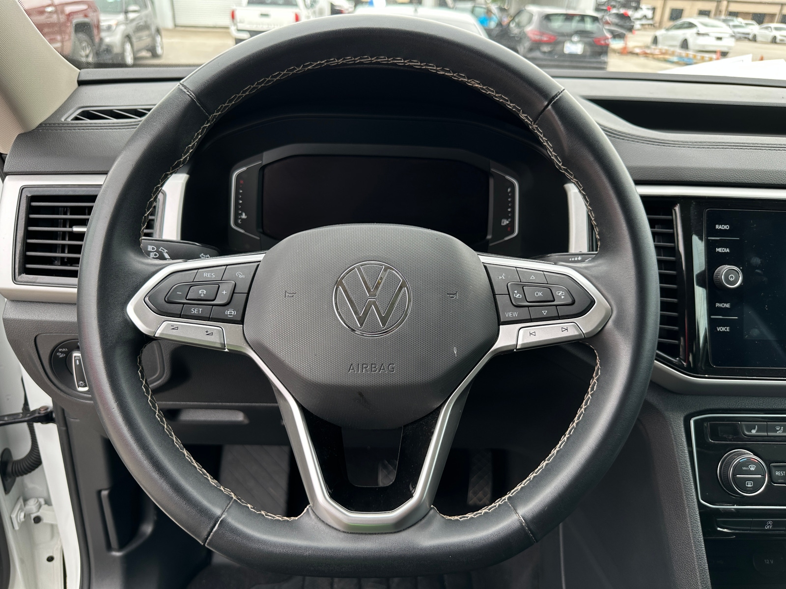 Thumbnail: 2022 Volkswagen Atlas - 5