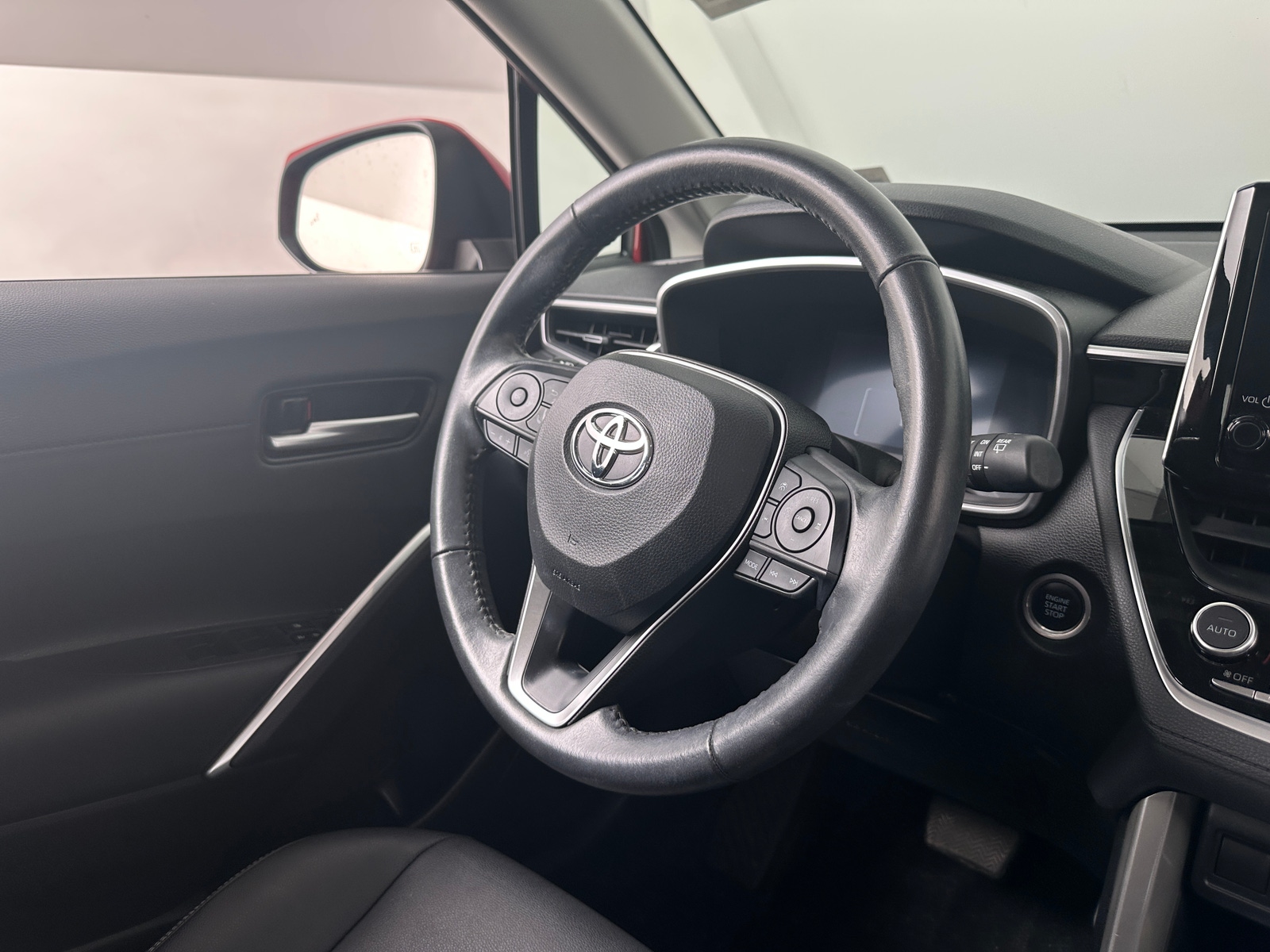 Thumbnail: 2023 Toyota Corolla Cross - 4