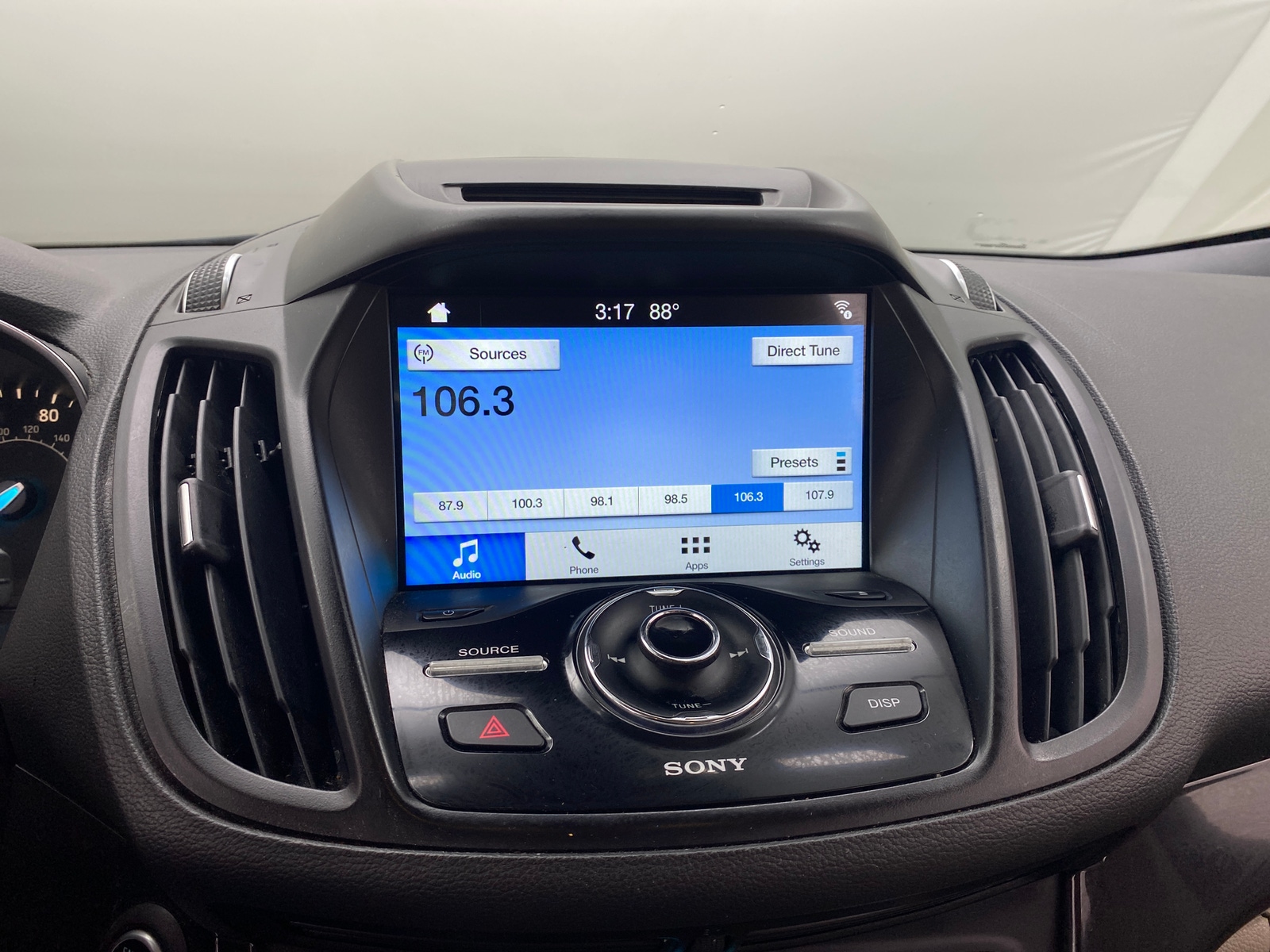 Thumbnail: 2017 Ford Escape - 3