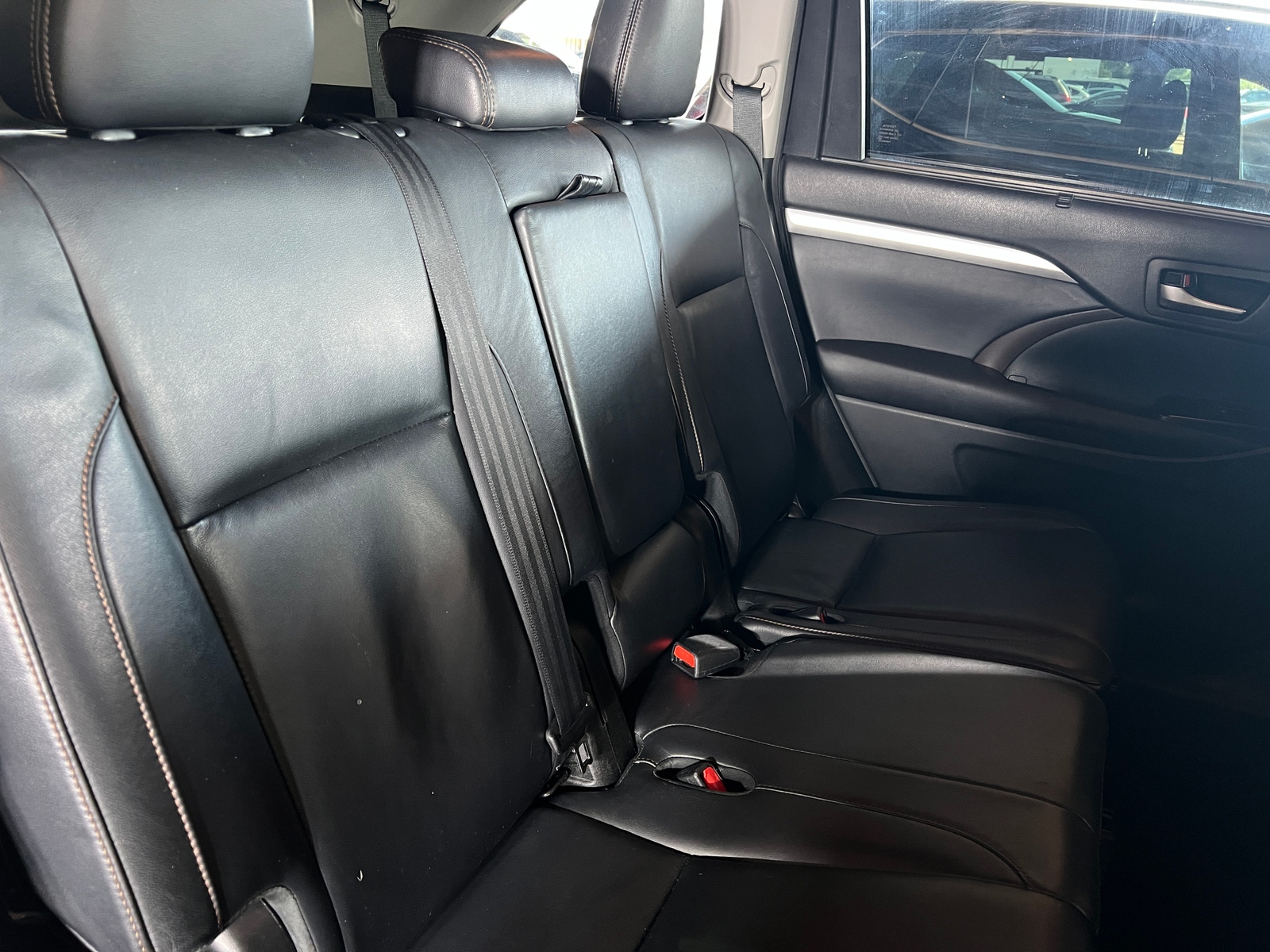 Thumbnail: 2017 Toyota Highlander - 5