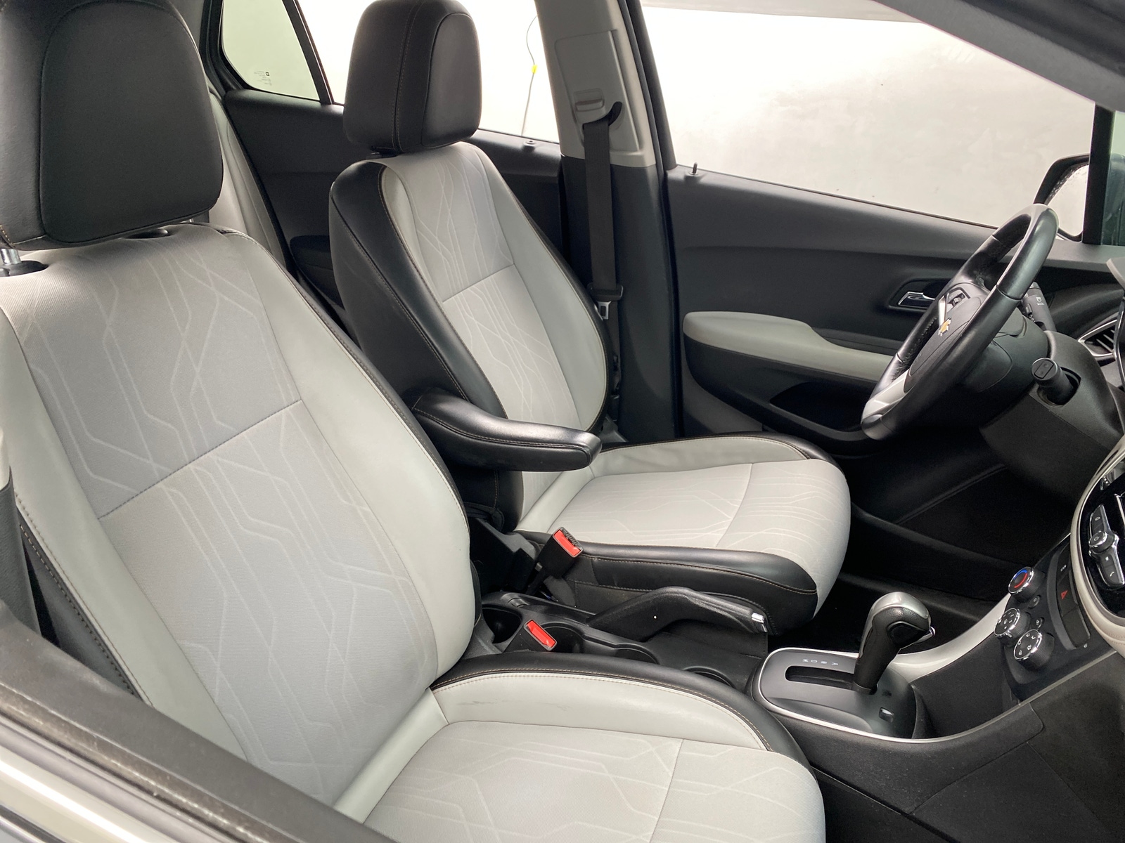 Thumbnail: 2020 Chevrolet Trax - 2
