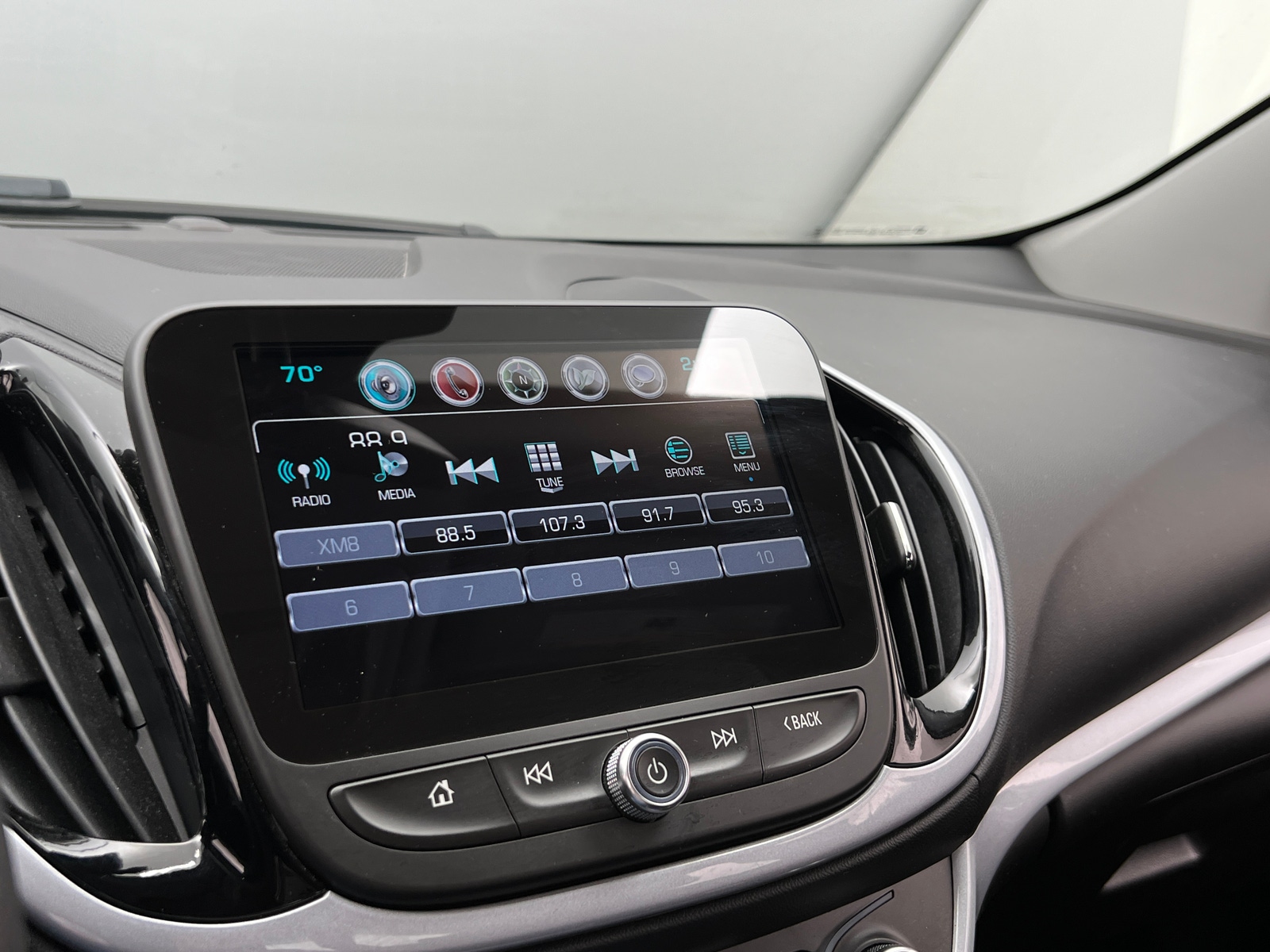 Thumbnail: 2017 Chevrolet Volt - 4