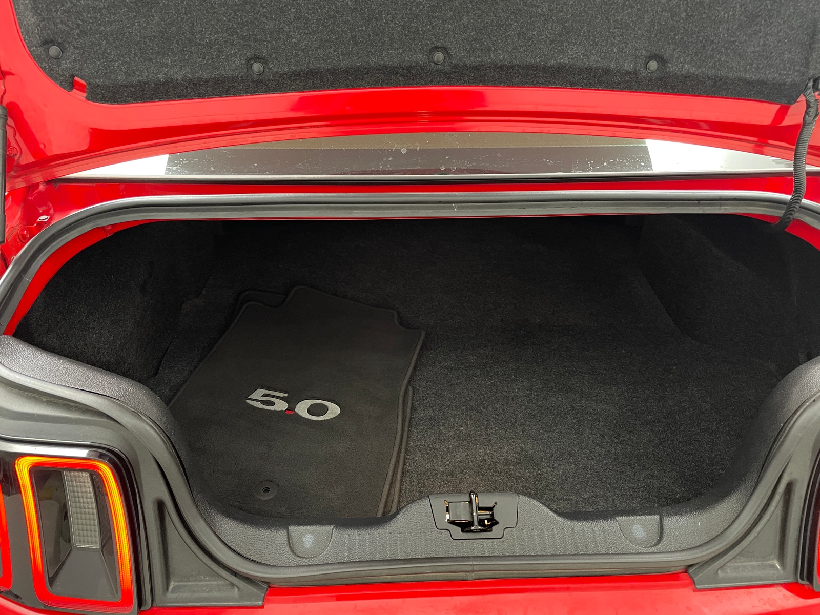 Thumbnail: 2014 Ford Mustang - 4