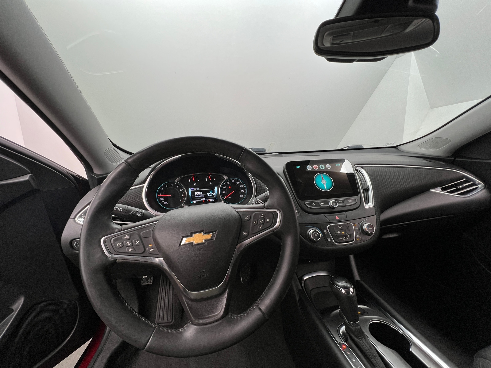 Thumbnail: 2017 Chevrolet Malibu - 3