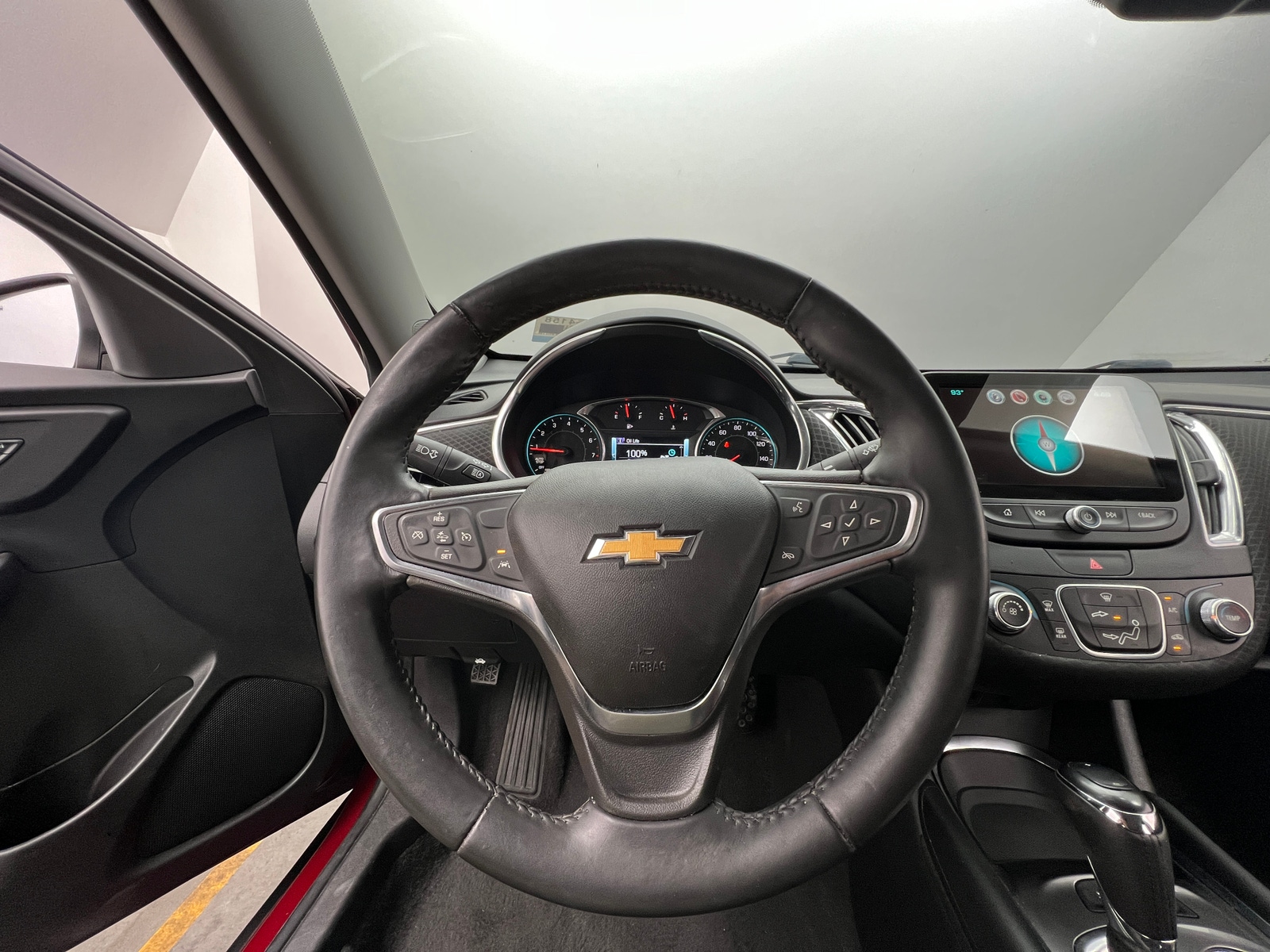 Thumbnail: 2017 Chevrolet Malibu - 5