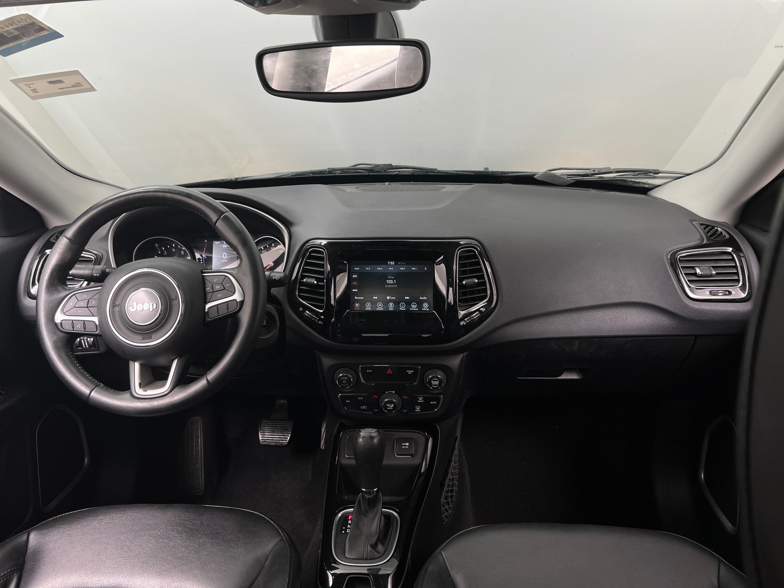 Thumbnail: 2019 Jeep Compass - 3