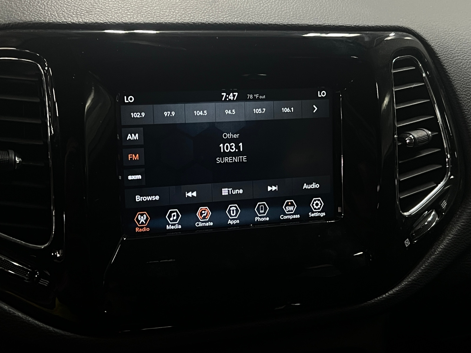 Thumbnail: 2019 Jeep Compass - 4