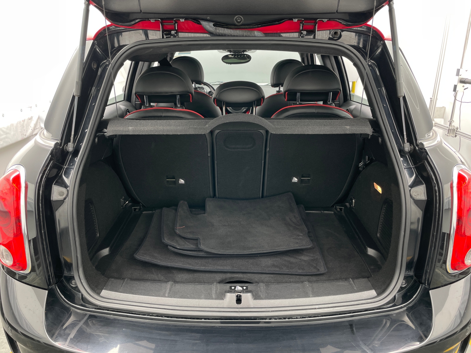 Thumbnail: 2013 MINI Cooper Countryman - 6