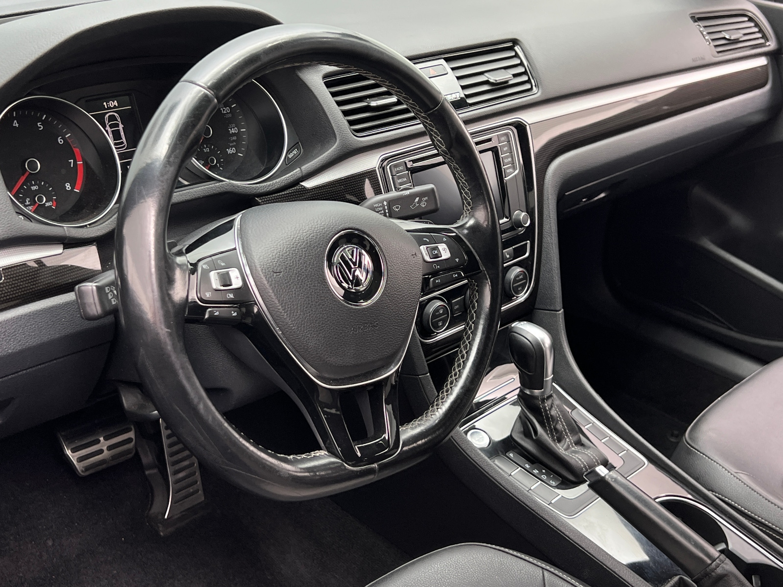 Thumbnail: 2018 Volkswagen Passat - 4