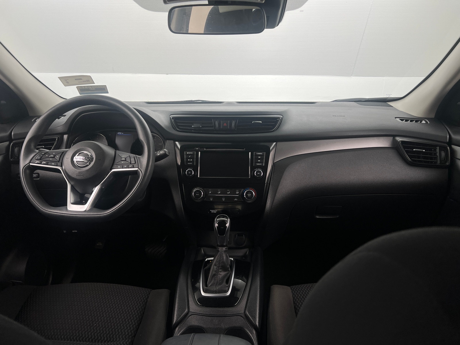 Thumbnail: 2021 Nissan Rogue Sport - 3