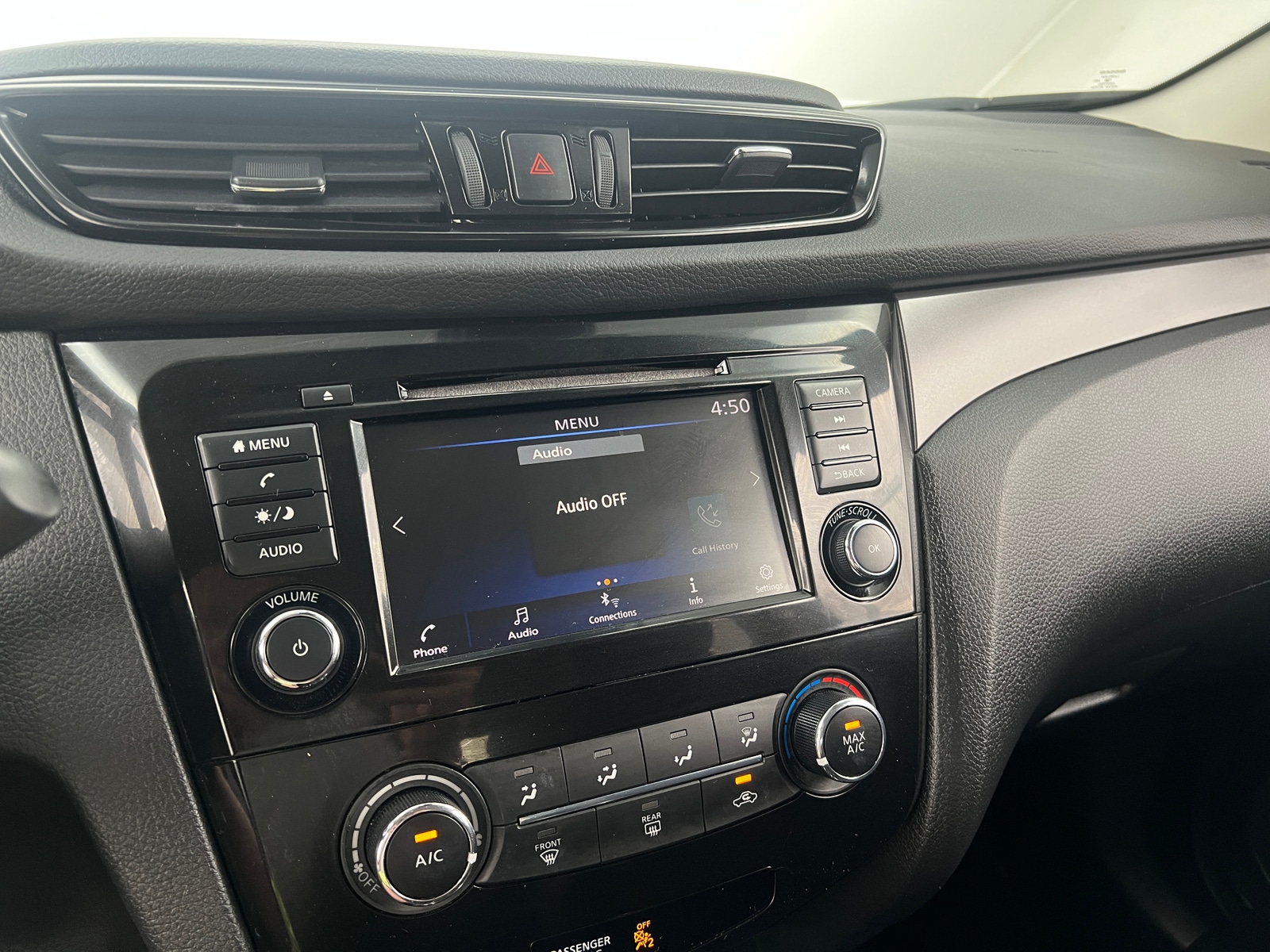 Thumbnail: 2021 Nissan Rogue Sport - 4