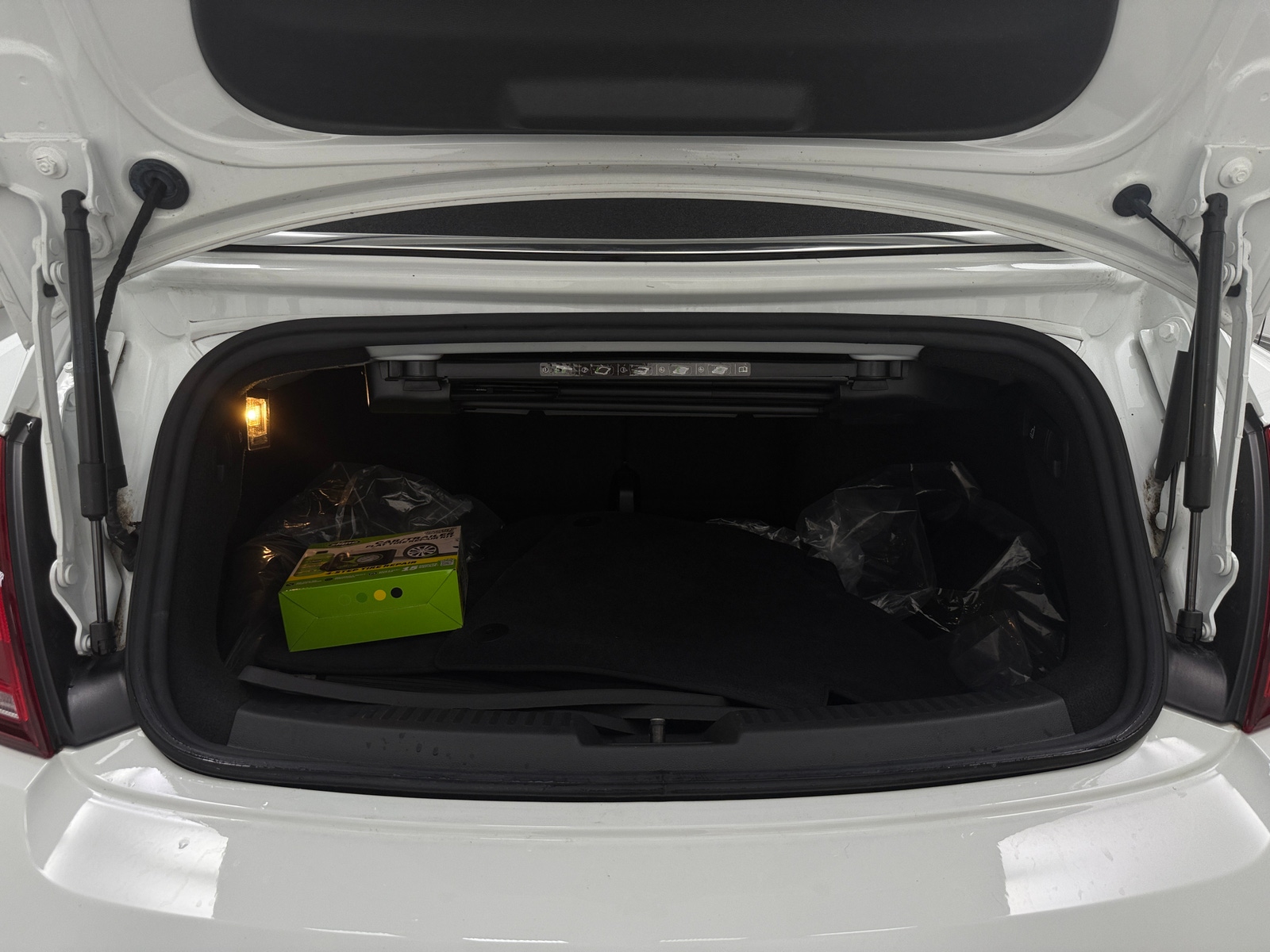 Thumbnail: 2019 Volkswagen Beetle - 6