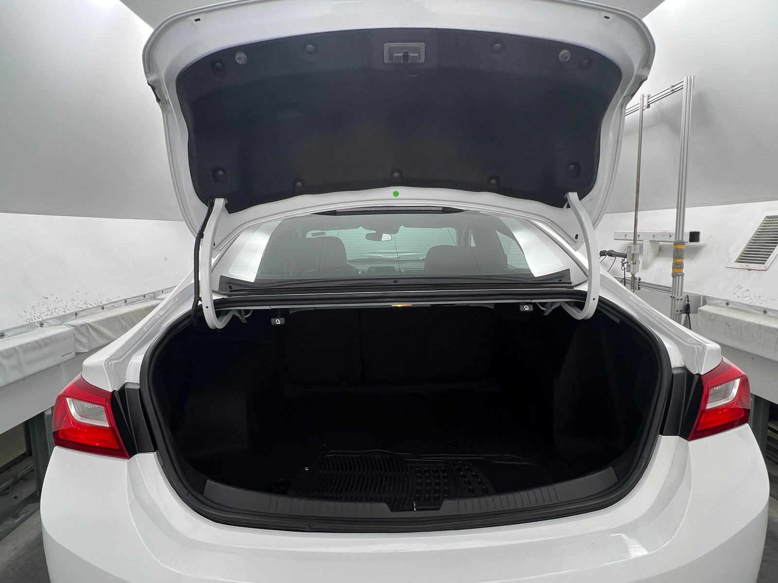 Thumbnail: 2023 Chevrolet Malibu - 7