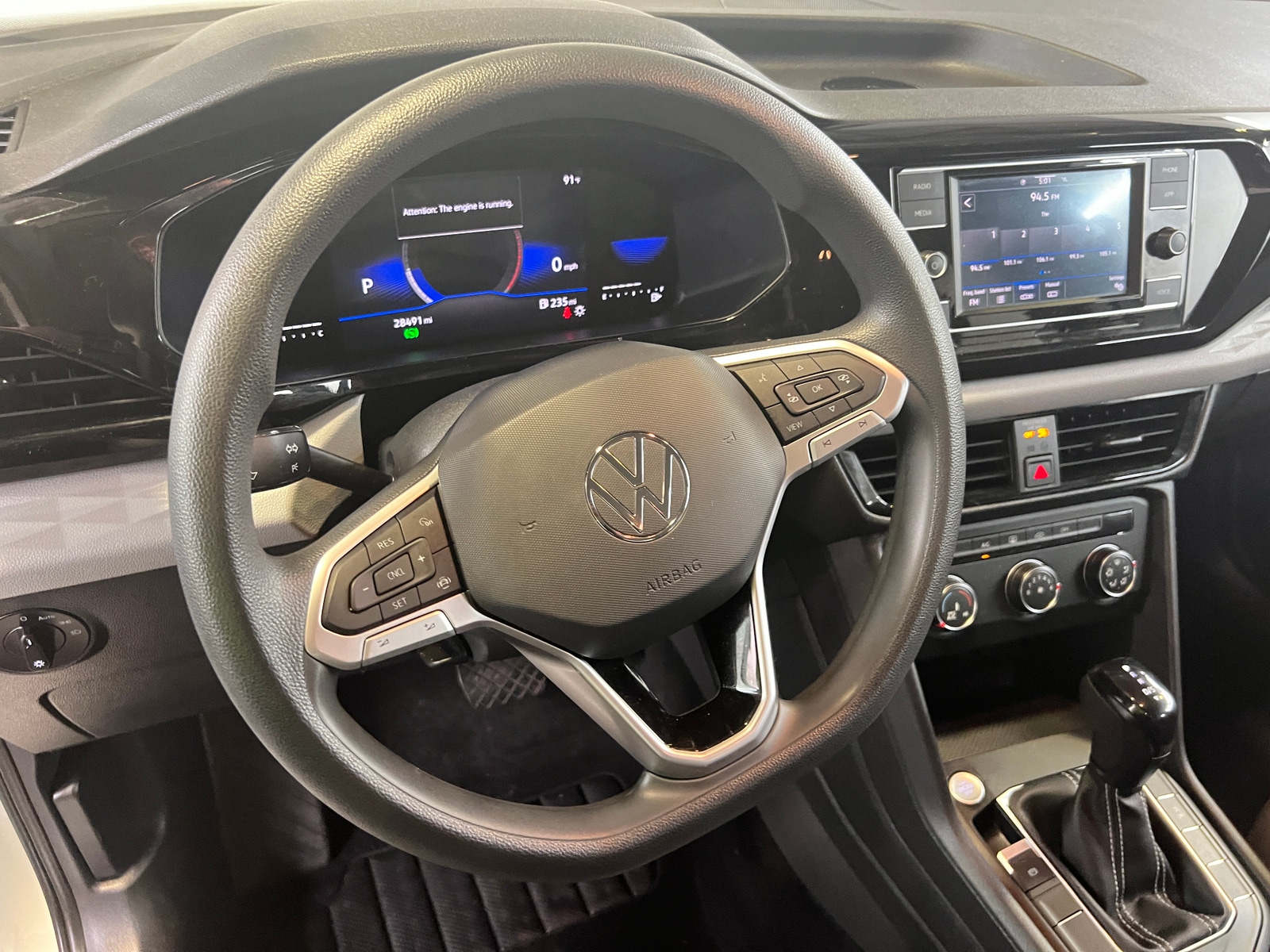 Thumbnail: 2022 Volkswagen Taos - 5