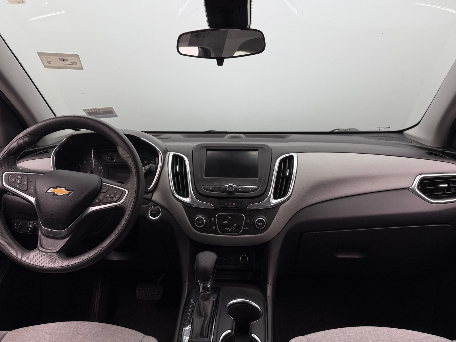 Thumbnail: 2022 Chevrolet Equinox - 3