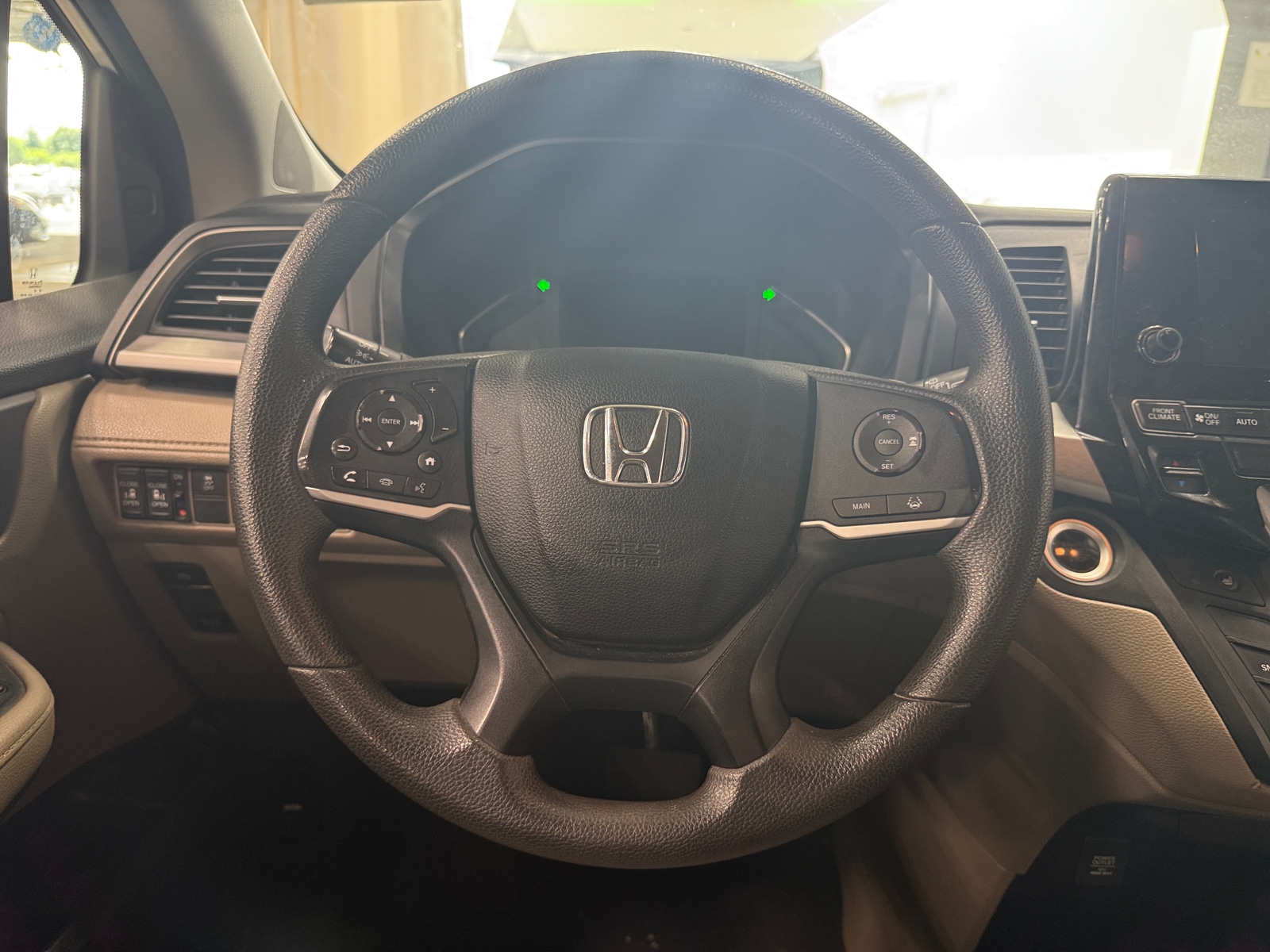 Thumbnail: 2018 Honda Odyssey - 5