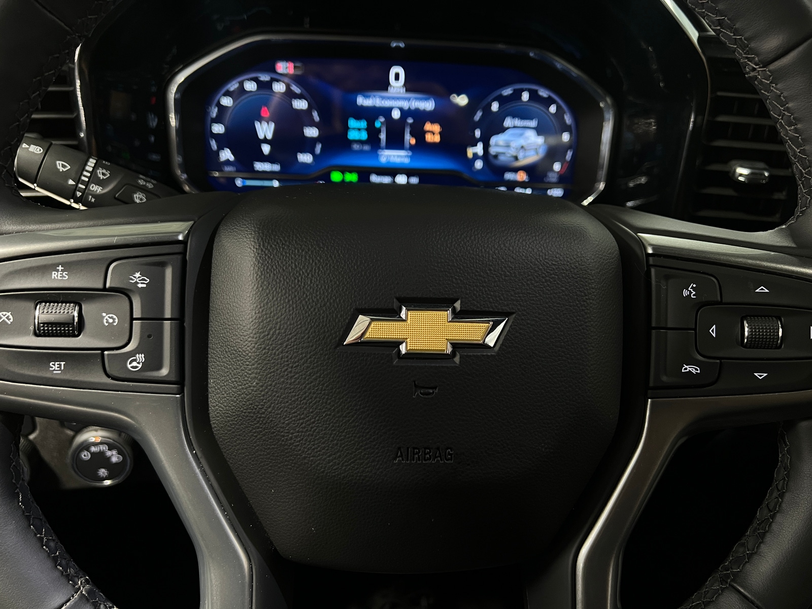 Thumbnail: 2024 Chevrolet Silverado 1500 - 5
