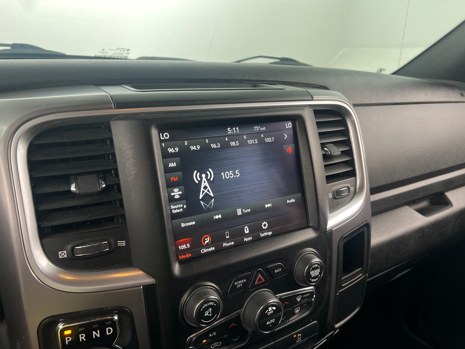 Thumbnail: 2021 RAM 1500 Classic - 4