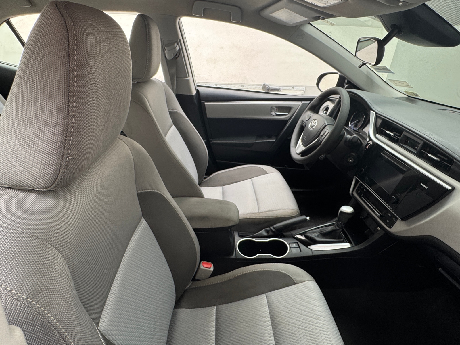 Thumbnail: 2017 Toyota Corolla - 2