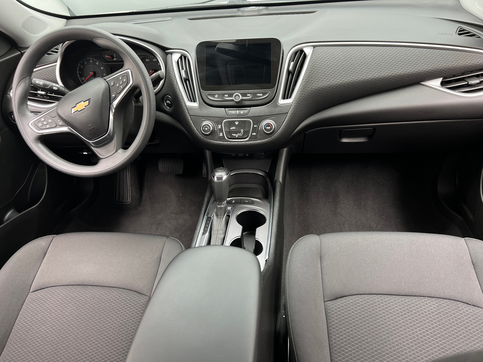 Thumbnail: 2020 Chevrolet Malibu - 3