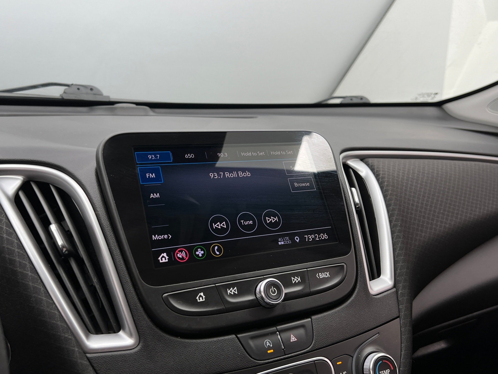 Thumbnail: 2020 Chevrolet Malibu - 4