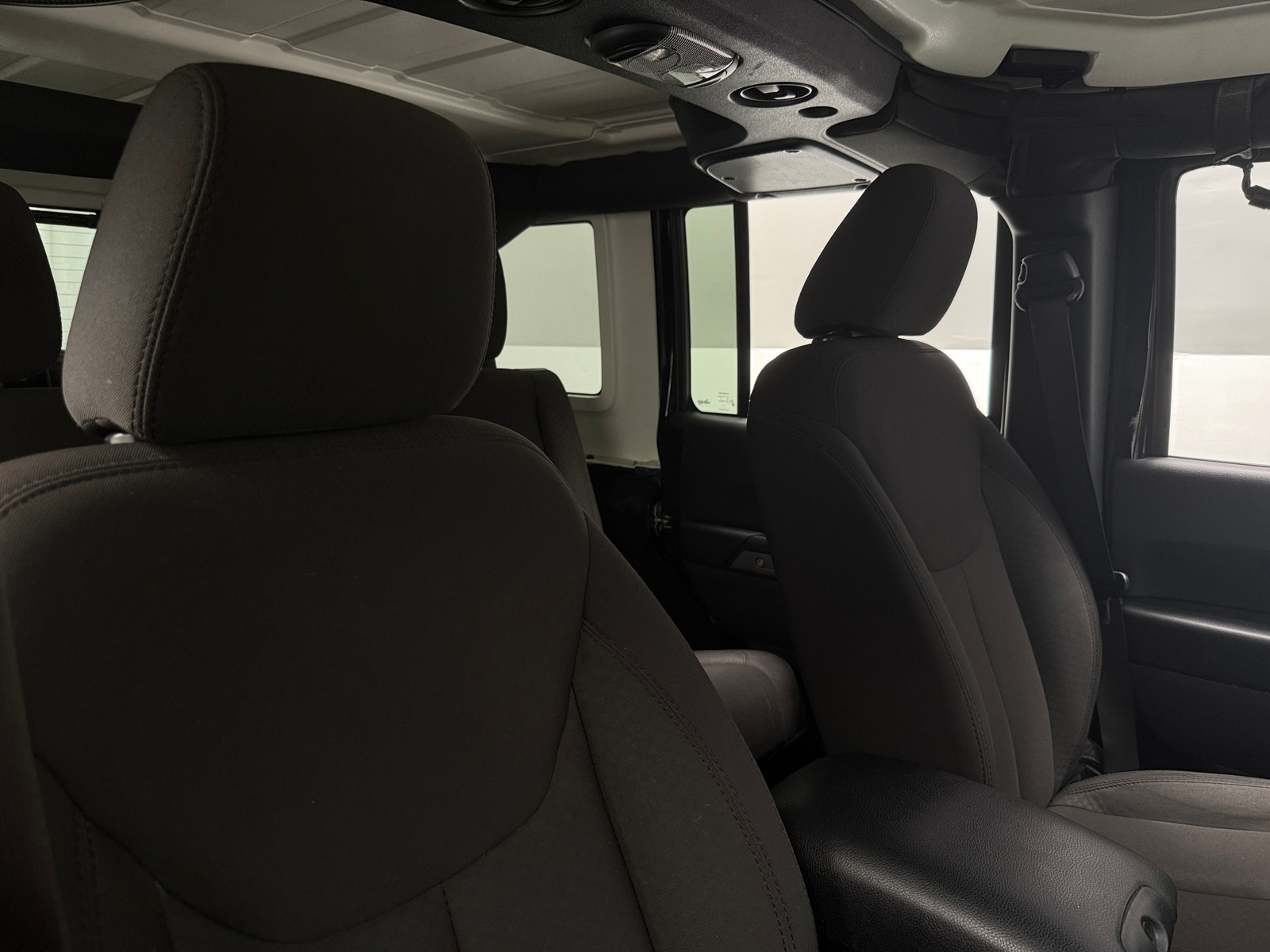 Thumbnail: 2017 Jeep Wrangler - 2
