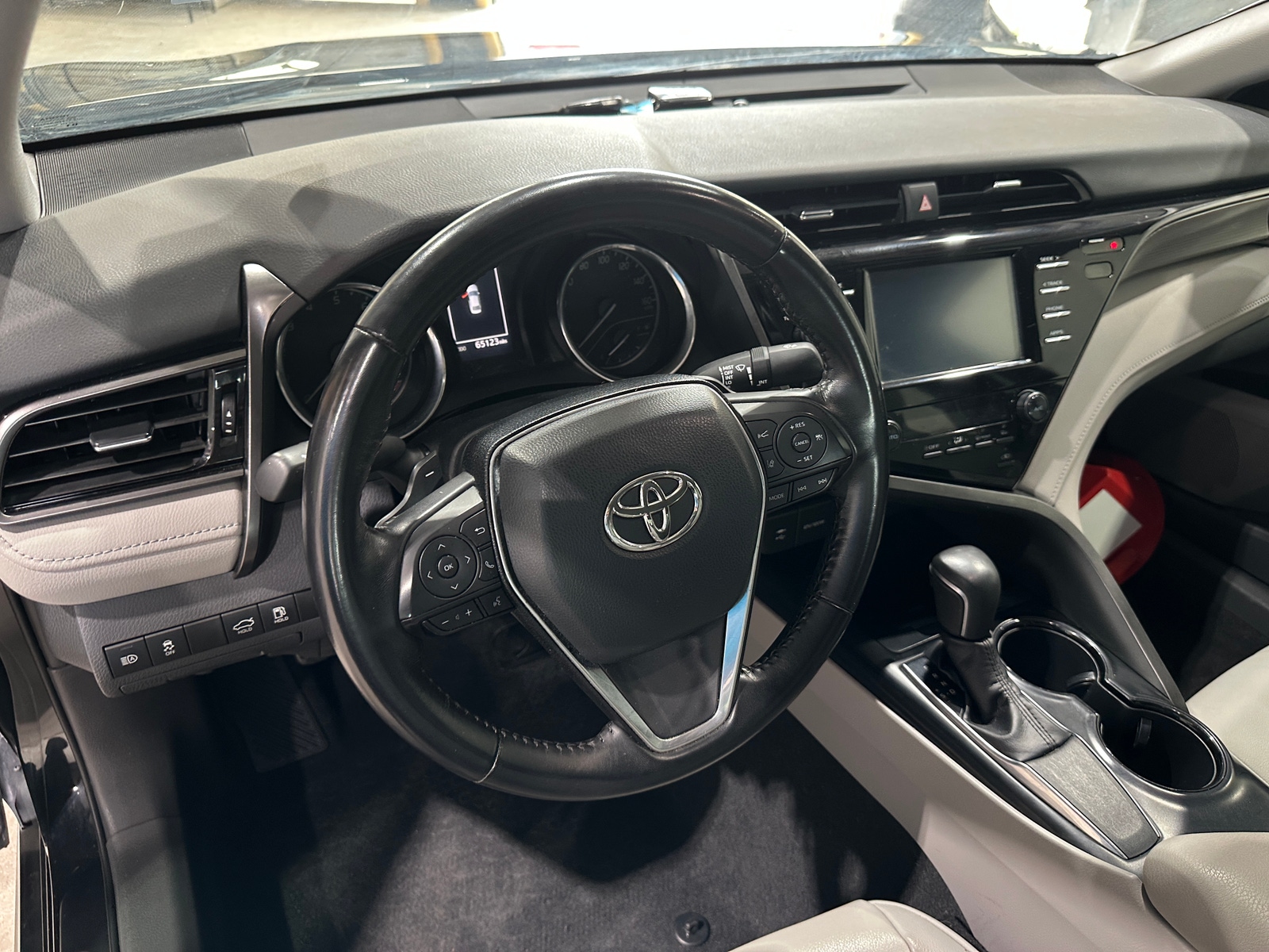 Thumbnail: 2019 Toyota Camry - 4