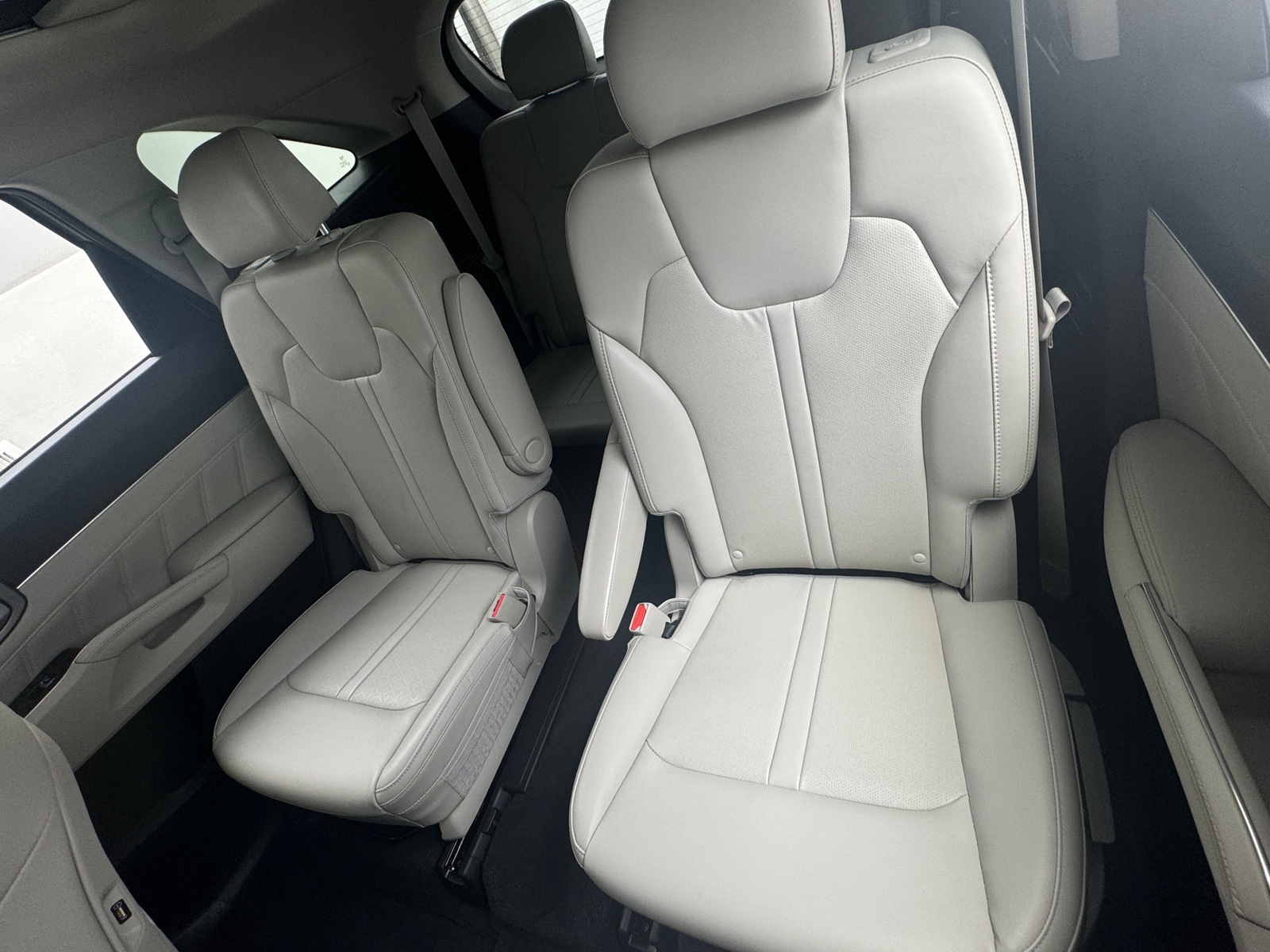 Thumbnail: 2021 Kia Sorento - 6