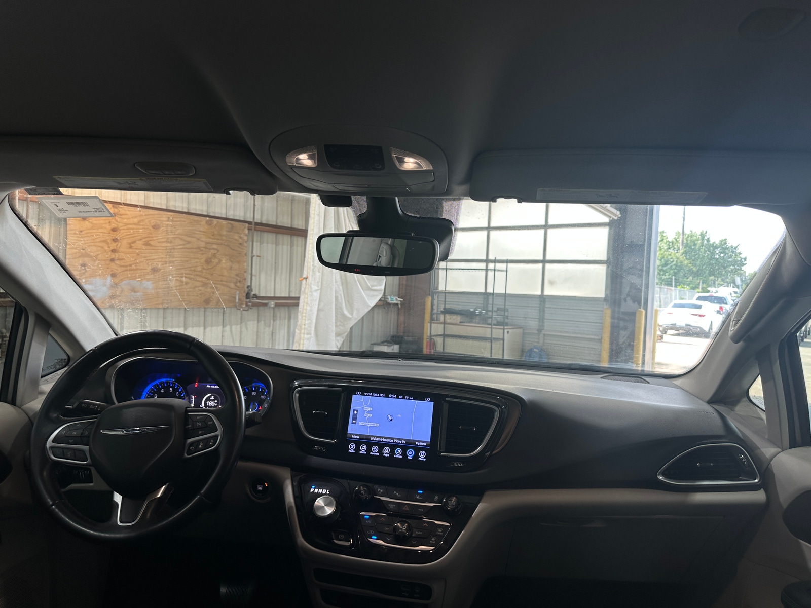 Thumbnail: 2017 Chrysler Pacifica - 2