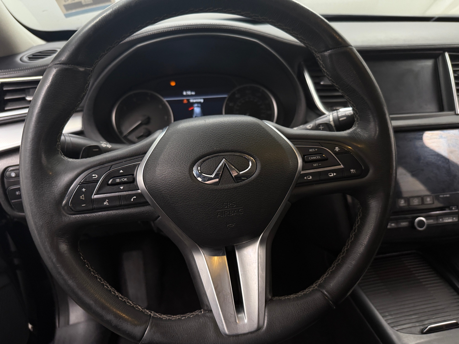 Thumbnail: 2019 INFINITI QX50 - 4