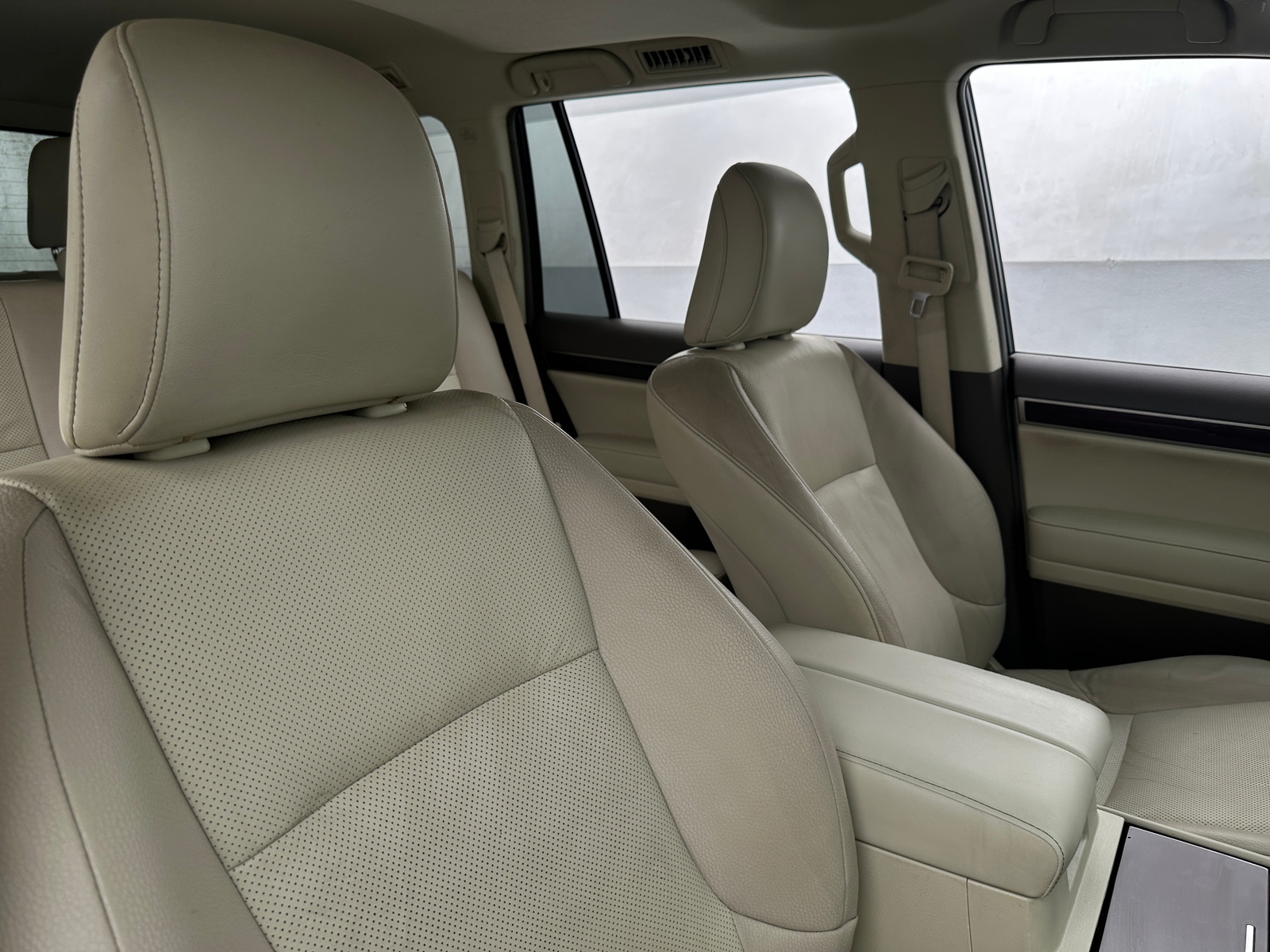 Thumbnail: 2019 Lexus GX - 2