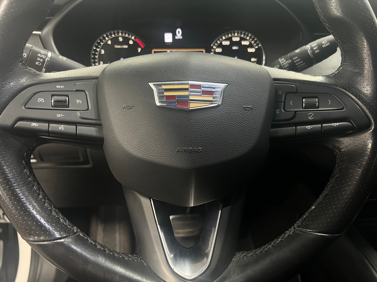 Thumbnail: 2019 Cadillac XT4 - 4