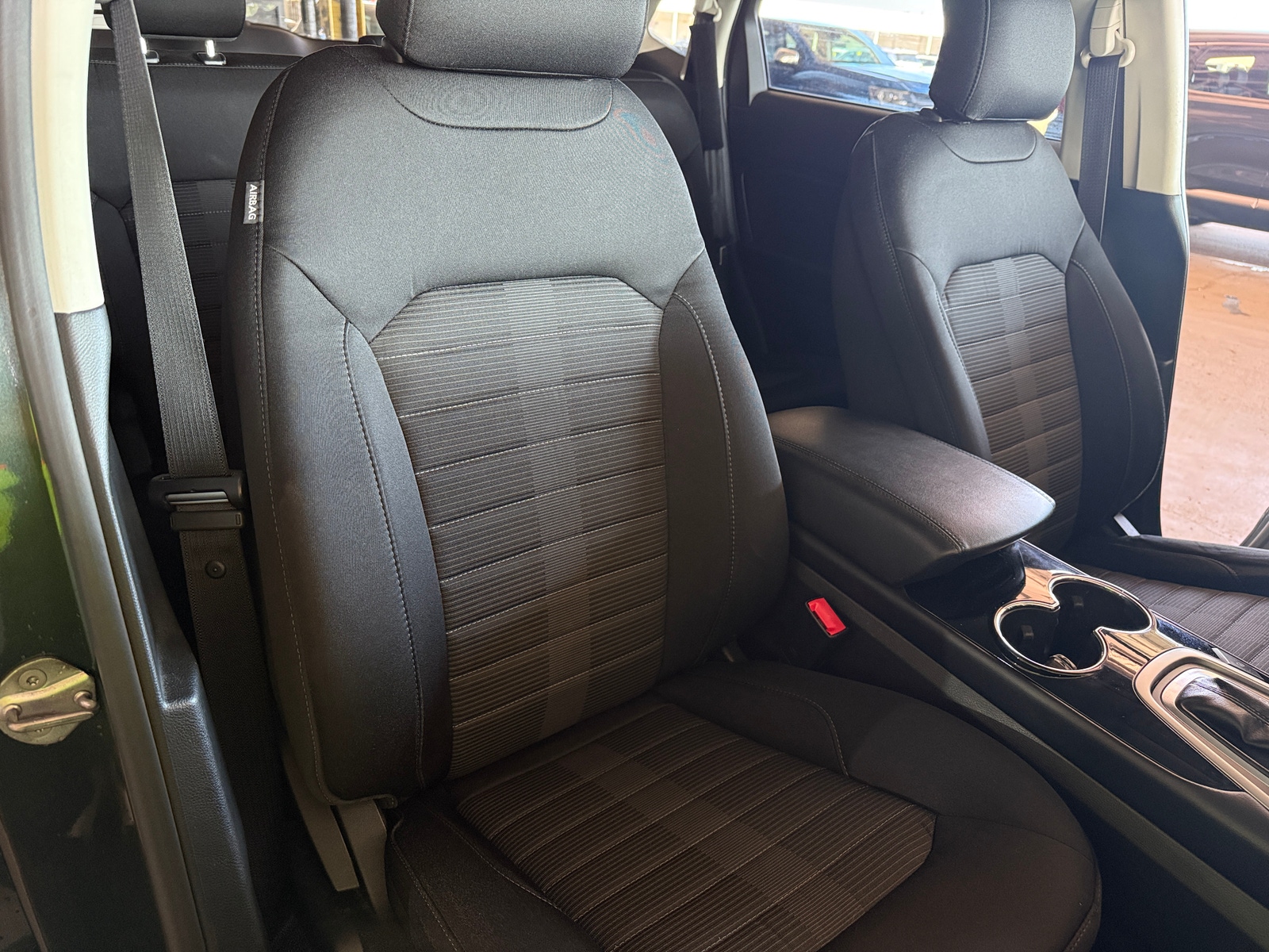 Thumbnail: 2015 Ford Edge - 2