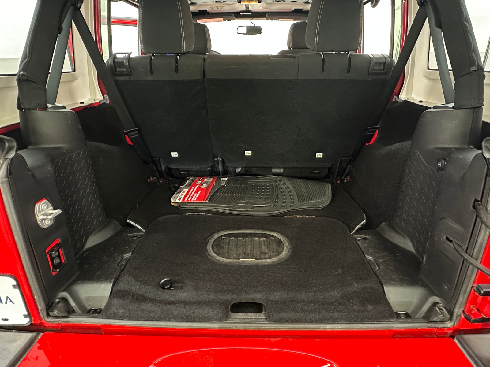 Thumbnail: 2016 Jeep Wrangler - 7