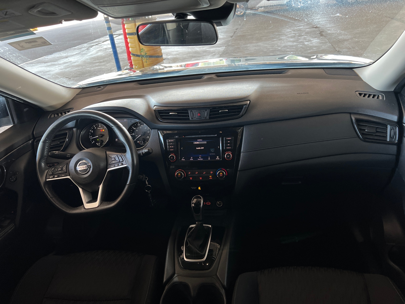 Thumbnail: 2020 Nissan Rogue - 3