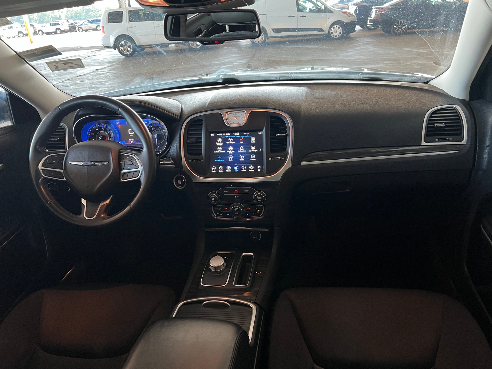 Thumbnail: 2019 Chrysler 300 - 3