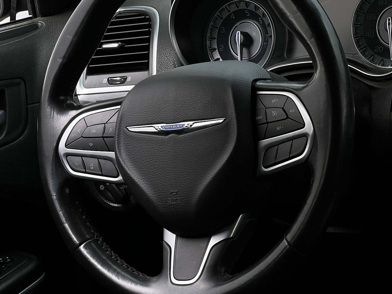 Thumbnail: 2022 Chrysler 300 - 5
