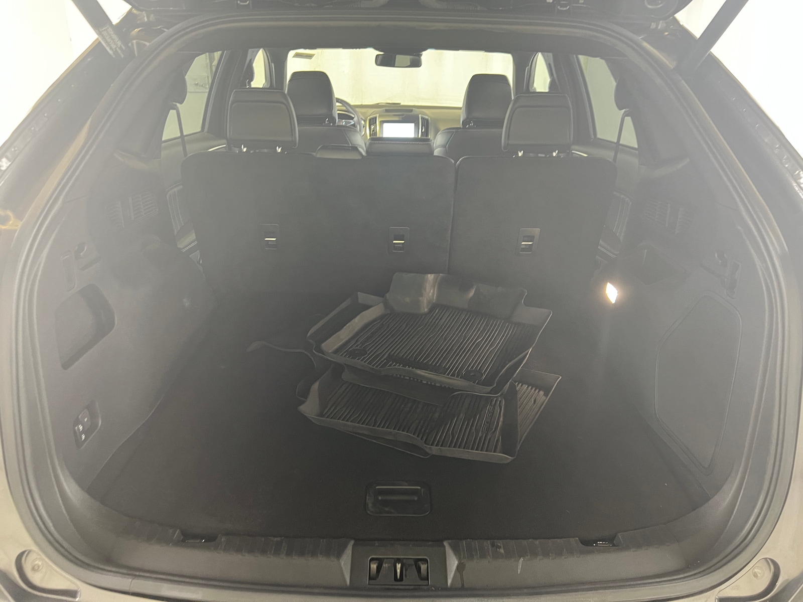 Thumbnail: 2020 Ford Edge - 6