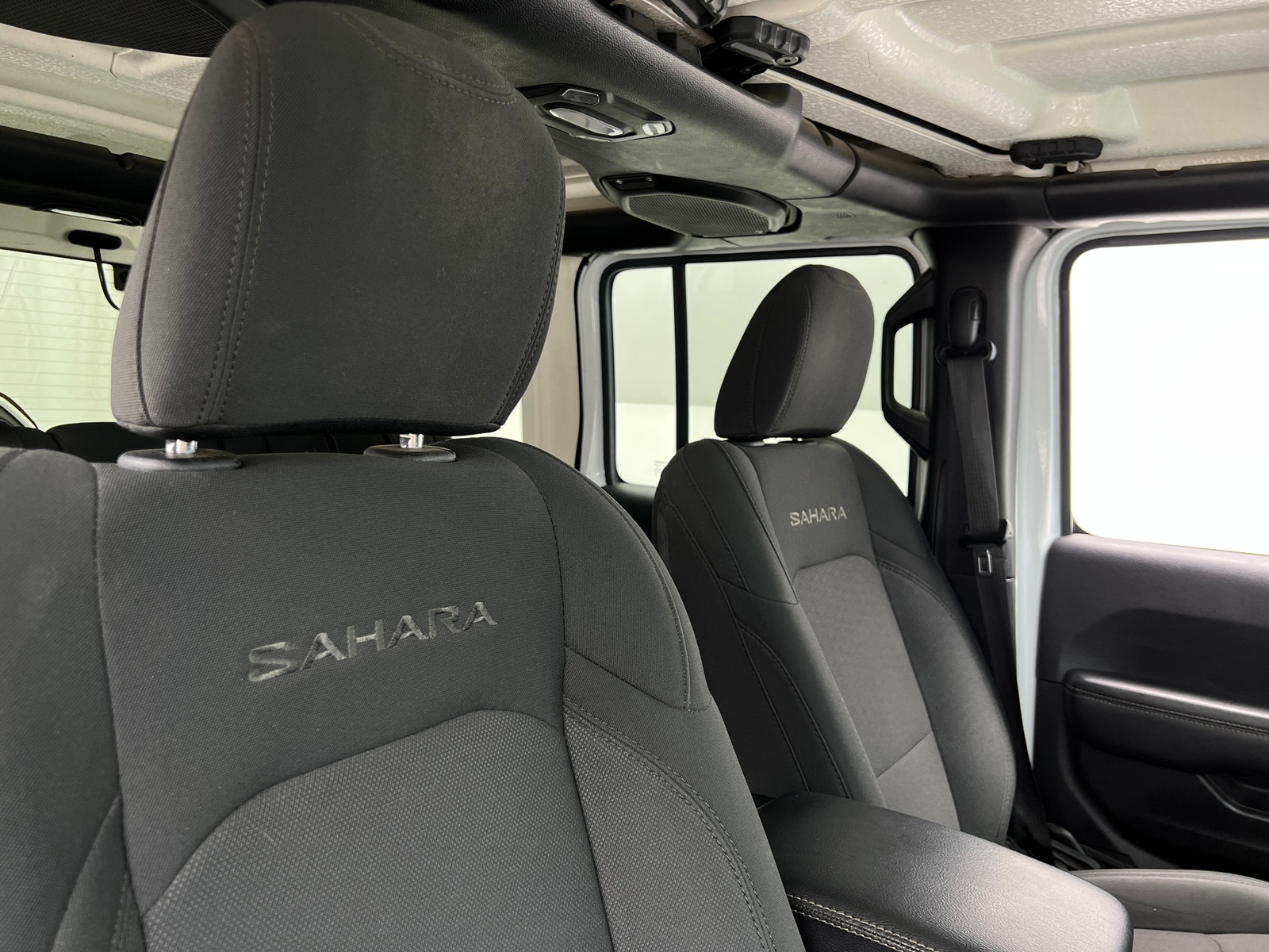 Thumbnail: 2019 Jeep Wrangler - 2