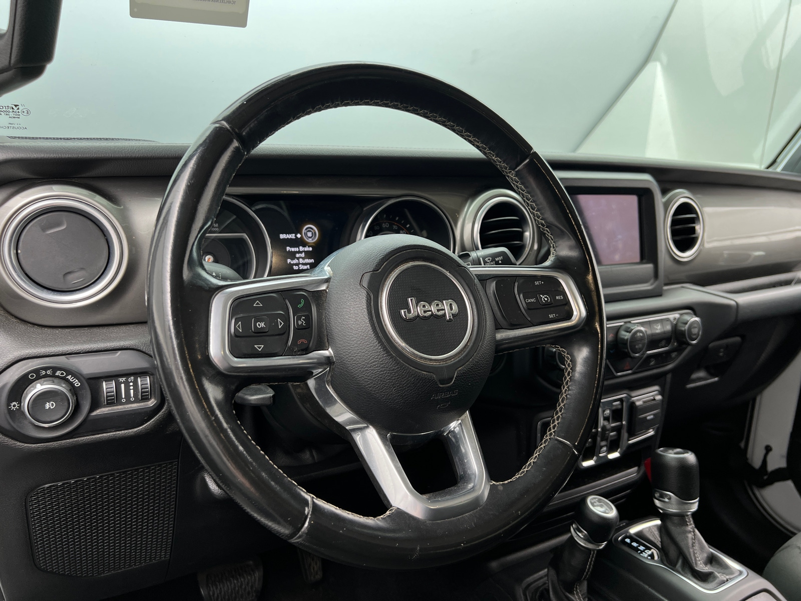 Thumbnail: 2019 Jeep Wrangler - 5