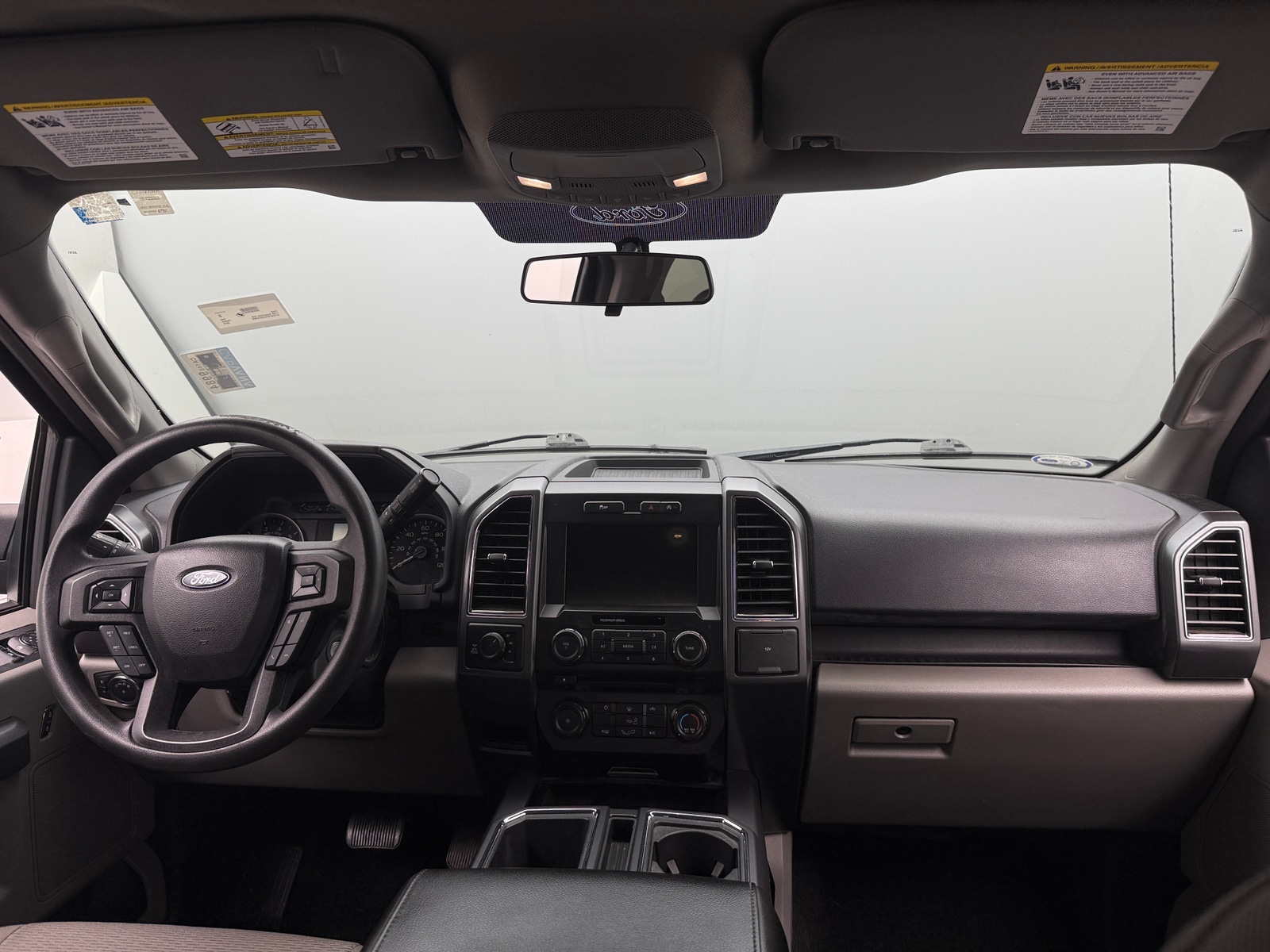 Thumbnail: 2018 Ford Econoline - 3