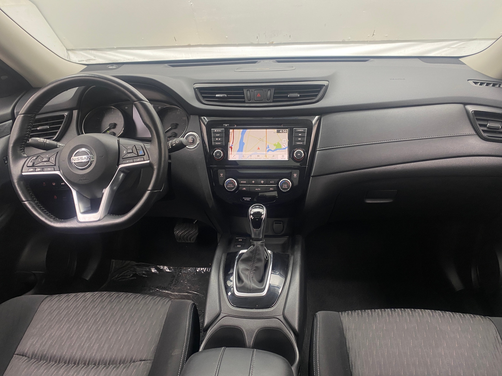 Thumbnail: 2020 Nissan Rogue - 3