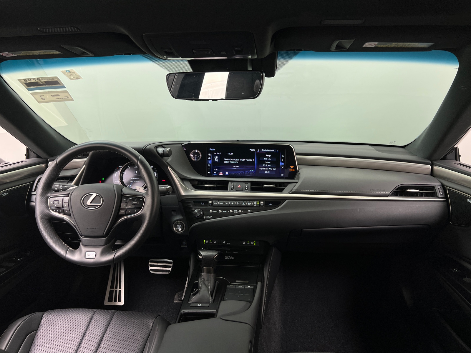 Thumbnail: 2020 Lexus ES - 2