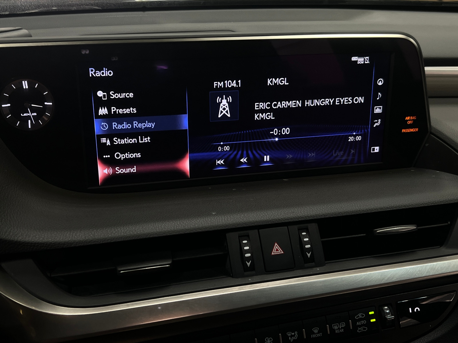 Thumbnail: 2020 Lexus ES - 3