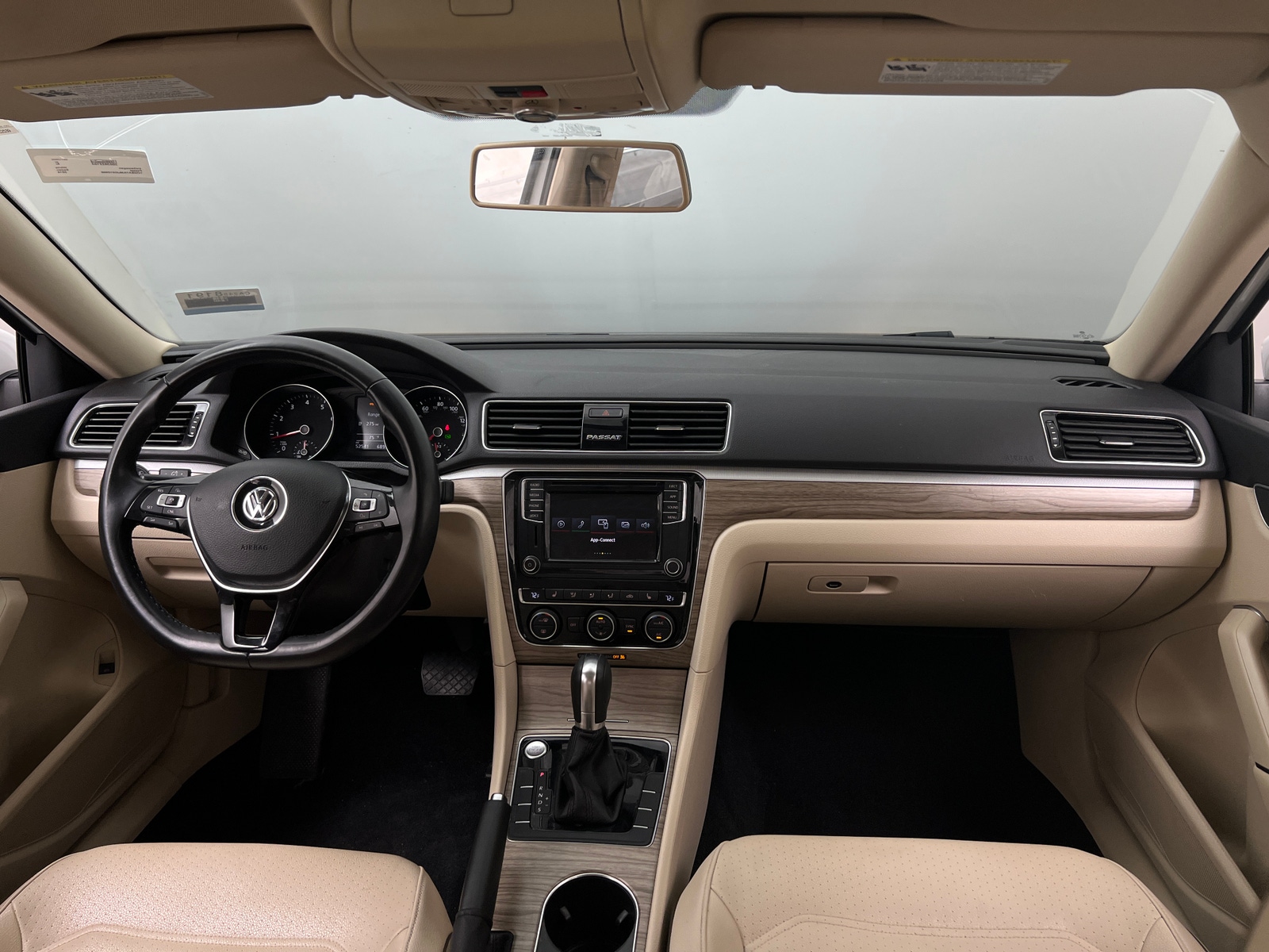 Thumbnail: 2018 Volkswagen Passat - 2
