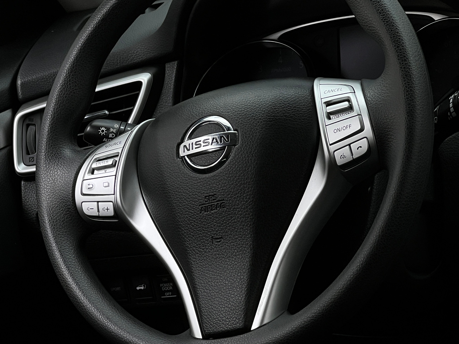 Thumbnail: 2014 Nissan Rogue - 5